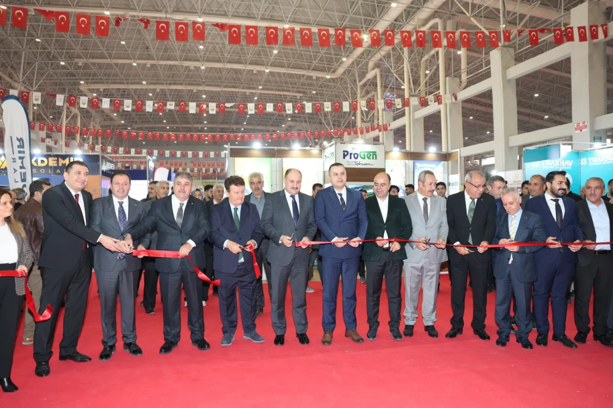 11. ŞANLIURFA GIDA, TARIM VE HAYVANCILIK FUARI KAPILARINI A&Ccedil;TI