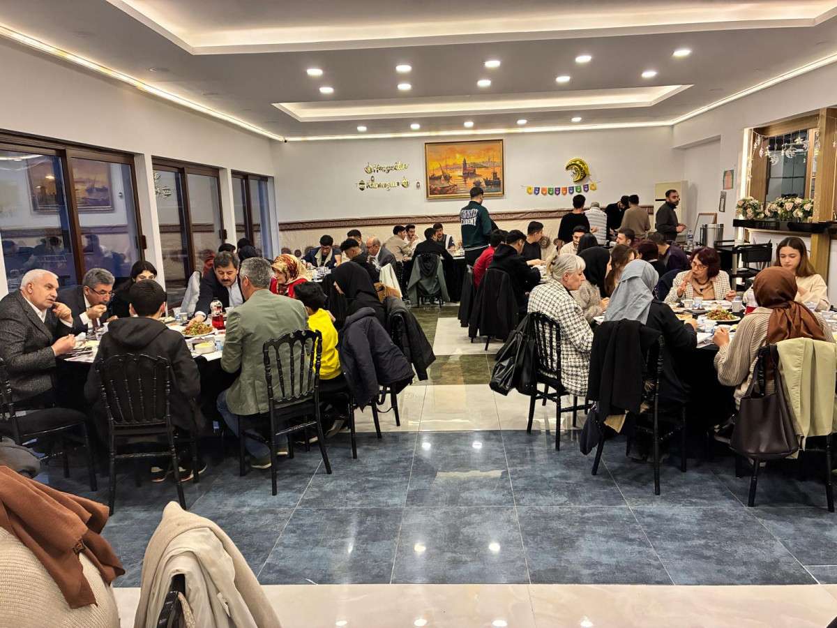 ANKARA ŞANDER ‘den EVLATLARINA  İKİ GÜZELLİK, İFTAR YEMEĞİ Ve BURS DAĞITIMI BİRARADA 
