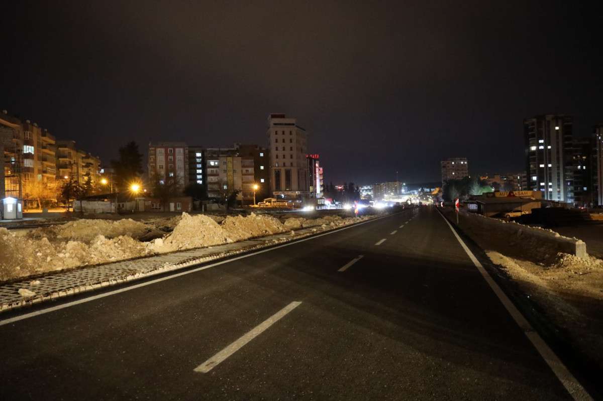 BALIKAYAĞI KAVŞAĞINDA DİYARBAKIR – ŞANLIURFA İSTİKAMETİ DE TRAFİĞE AÇILDI