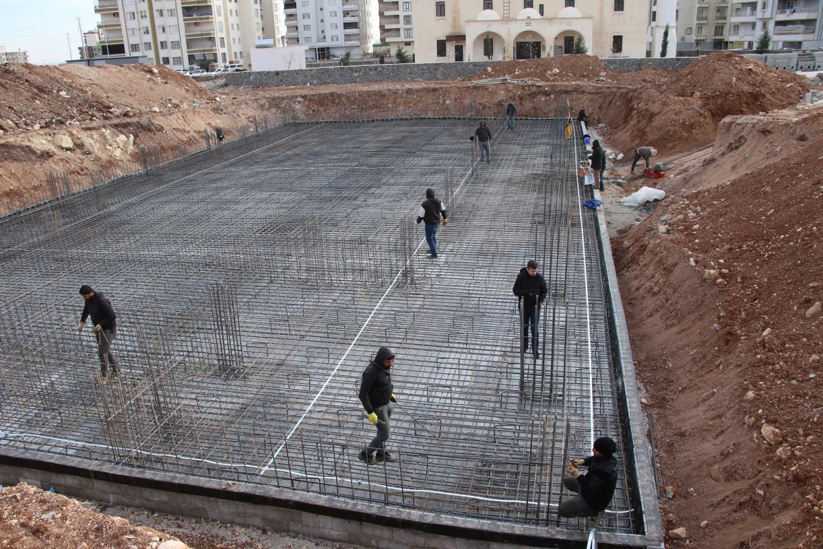 BAŞKAN CANPOLAT, HALİLİYE&rsquo;YE Y&Uuml;ZME HAVUZU KAZANDIRIYOR