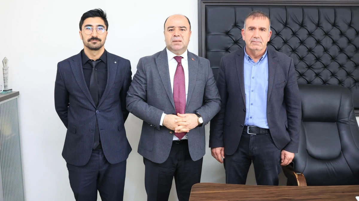 Başkan &Ccedil;ift&ccedil;i'den Gazetemize Ziyaret 