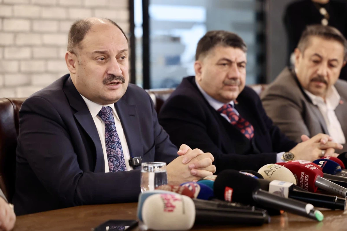 BAŞKAN G&Uuml;LPINAR&rsquo;DAN GAZETECİLERLE ANLAMLI BULUŞMA