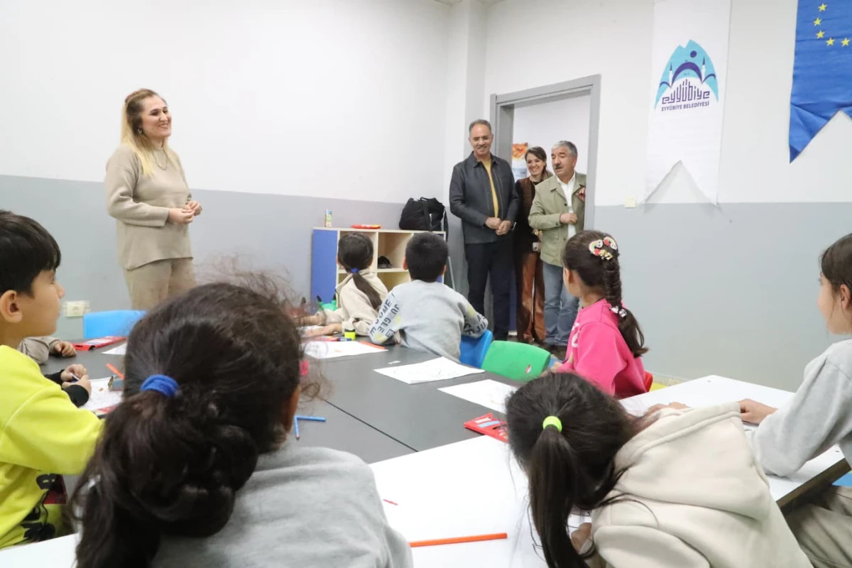 Başkan Kuş, Eyyübiye’nin Güçlenen Kadınlarını Ziyaret Etti