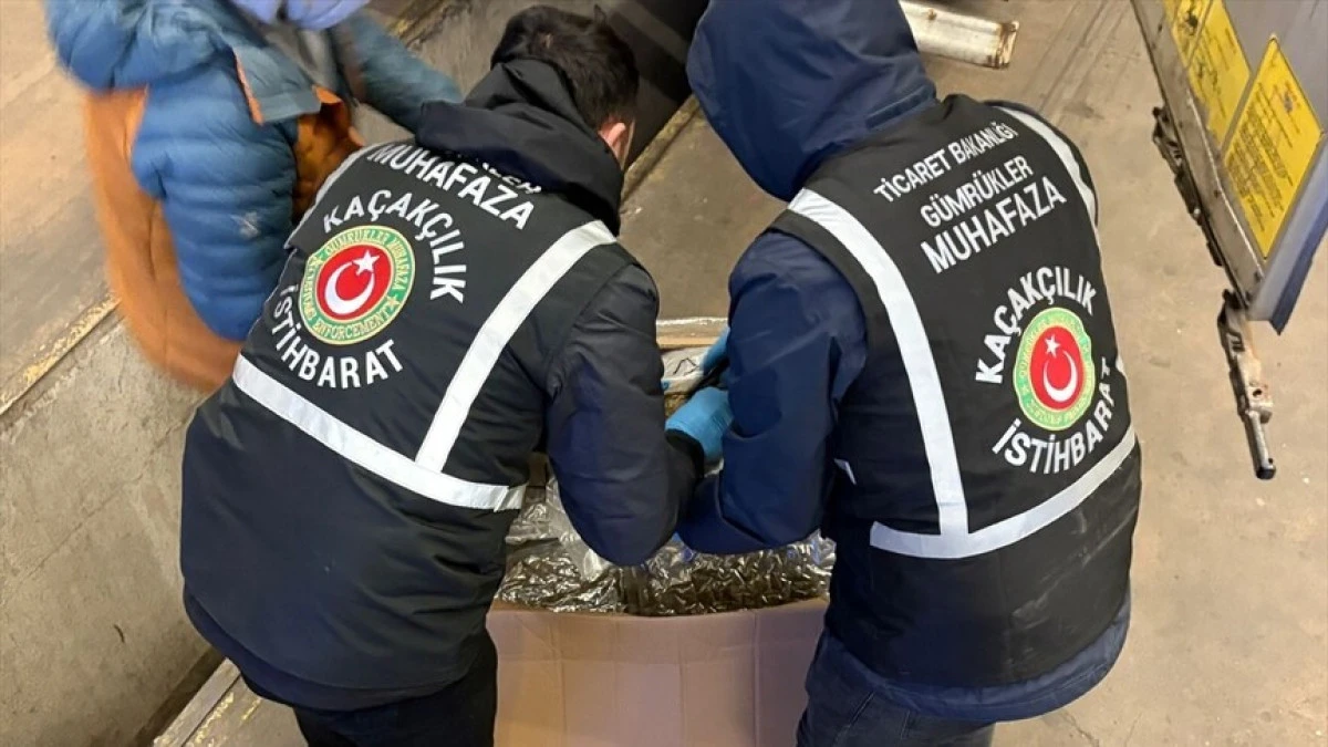 Bir haftada toplam 659 kilogram uyuşturucu ele ge&ccedil;irdi