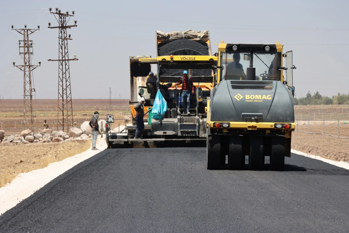 BOZUK YOLLAR TARİH OLUYOR, KONFORLU ULAŞIM BAŞLIYOR