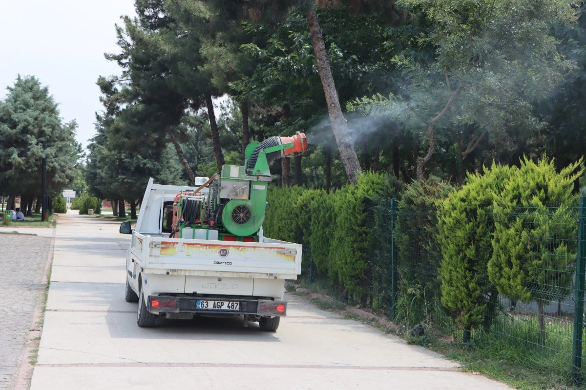 BÜYÜKŞEHİR BELEDİYESİ’NDEN İLAÇLAMA SEFERBERLİĞİ