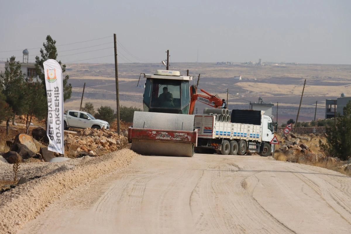 BÜYÜKŞEHİR, KIRSAL YOLLARDA KONFORU ARTIRIYOR