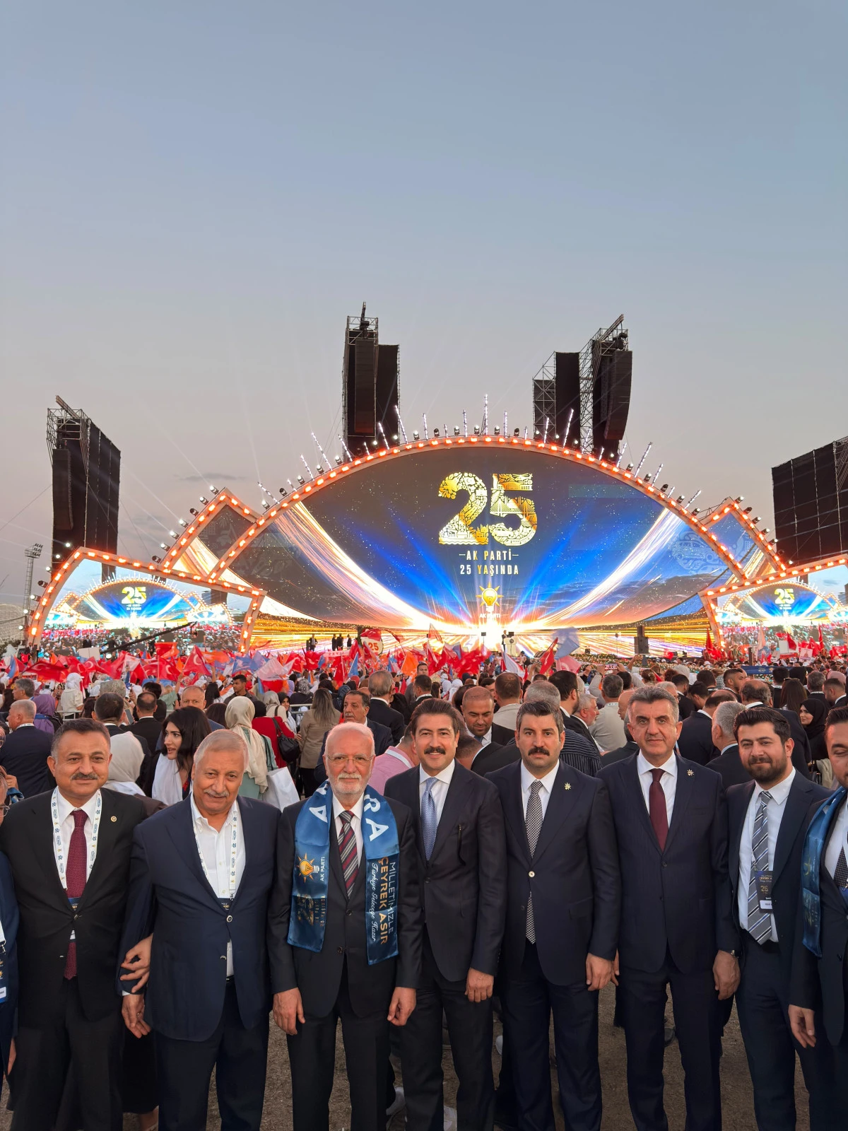 &Ccedil;EYREK ASIRLIK COŞKU: ŞANLIURFA TEŞKİLATI BAŞKENT&rsquo;TE G&Ouml;VDE G&Ouml;STERİSİ YAPTI