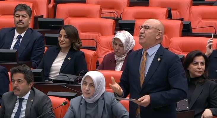 CHP’Lİ TANAL İLE AKP’Lİ BEKİR BOZDAĞ ARASINDA “ŞANLIURFA” TARTIŞMASI  