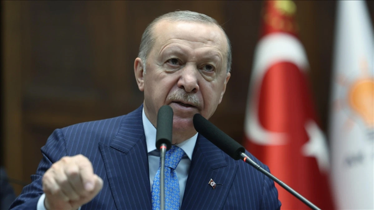 Cumhurbaşkanı Erdoğan: Bayrağımıza uzanan o kirli elleri muhakkak bulacak, bunun hesabını o hainlerden mutlaka soracağız