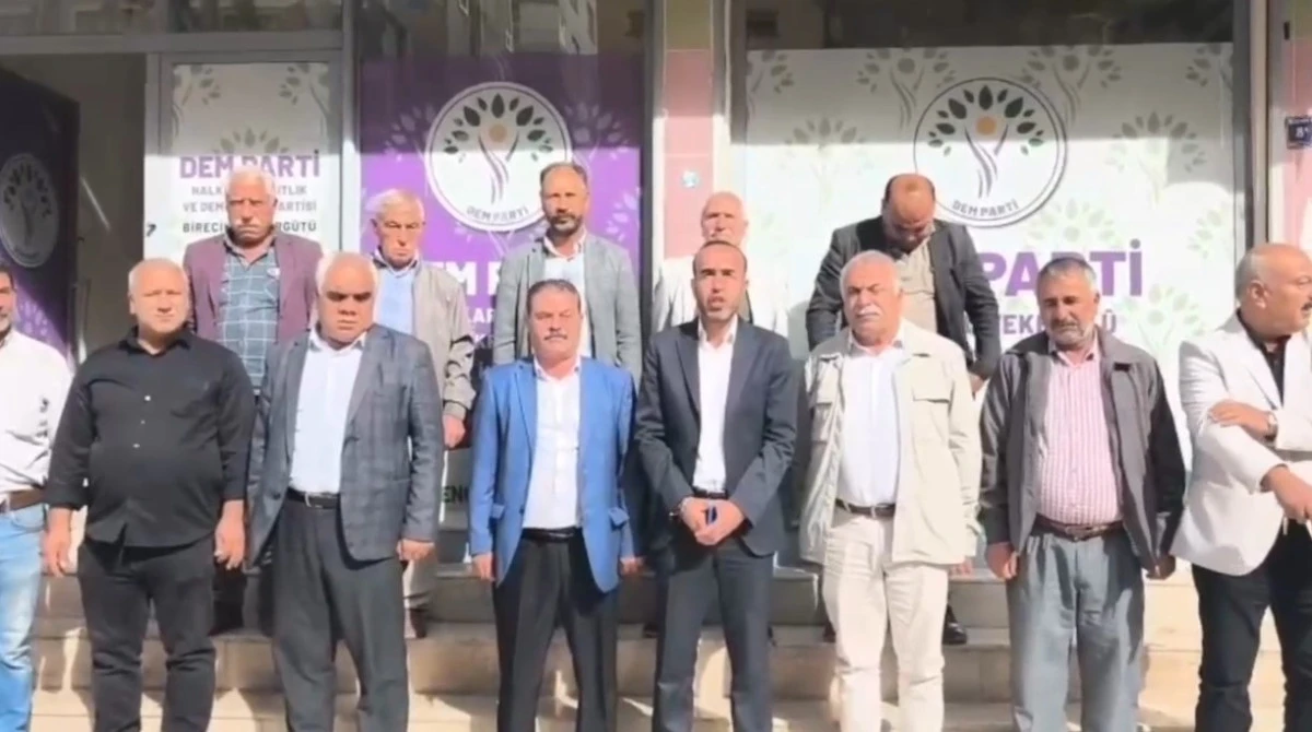 DEM Parti Urfa Milletvekili Ferit Şenyaşar, Birecik’te Fıstık Üreticilerini Ziyaret Etti