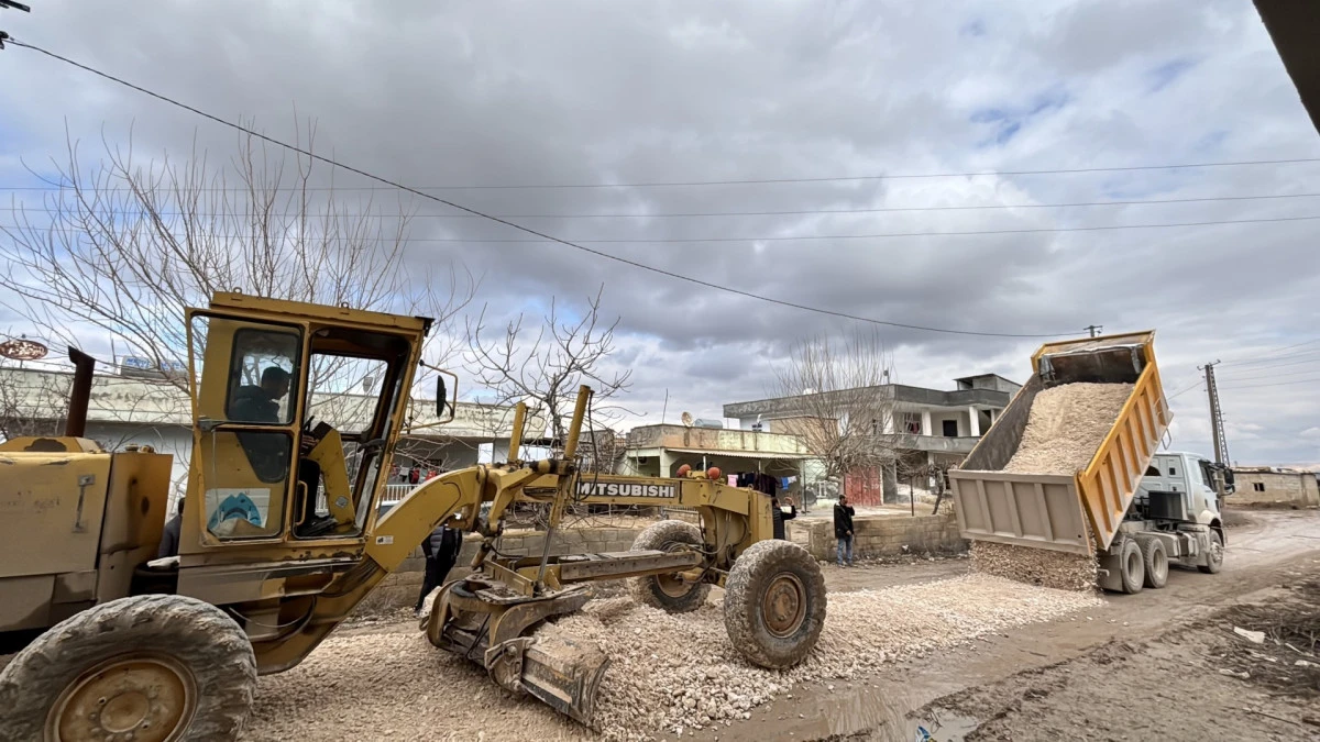 Eyy&uuml;biye Kırsal Mahalle Yollarında Yapım Devam Ediyor