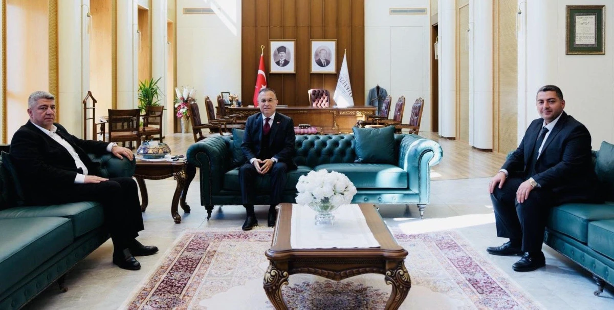 Fıstık sekt&ouml;r&uuml;n&uuml;n &ouml;nc&uuml; isimlerinden Vali &Ccedil;eber&rsquo;e ziyaret