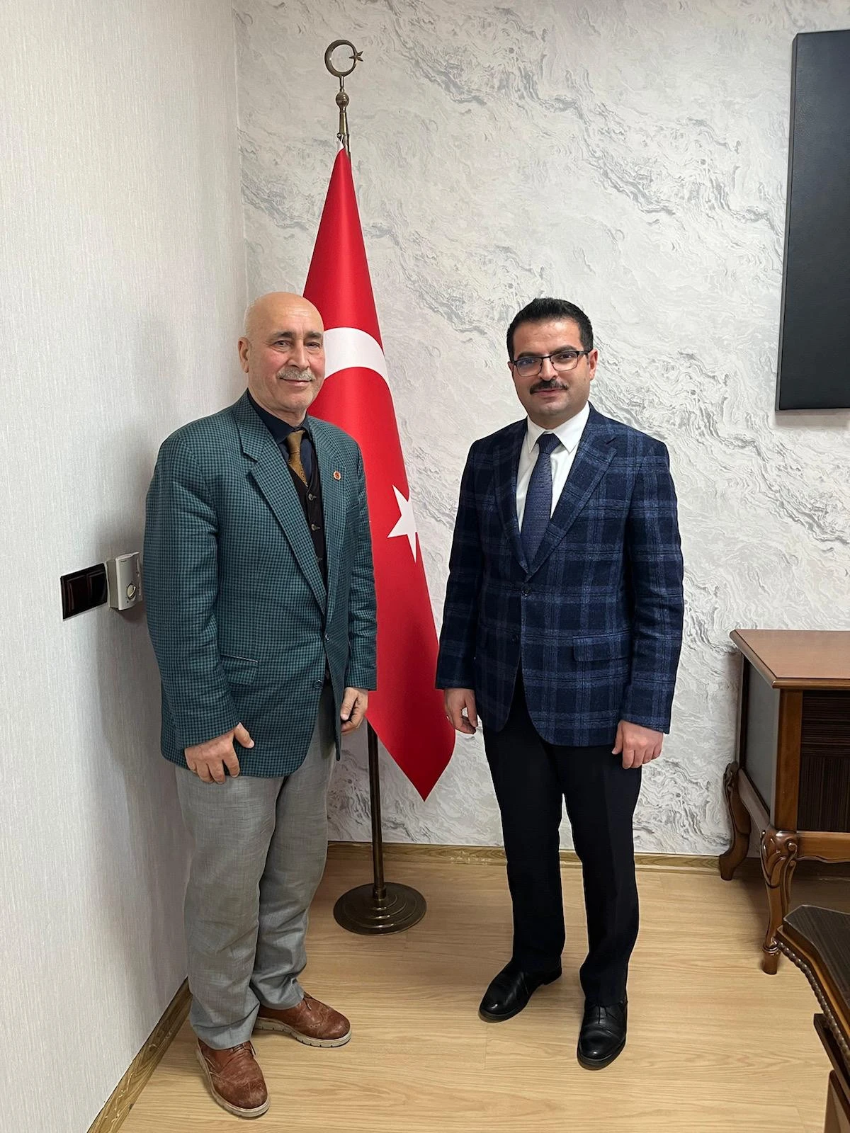 Gazeteci Cebrail Elmas&rsquo;tan Şanlıurfa&rsquo;da Anlamlı Ziyaret