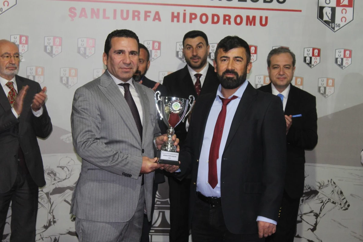 G&Ouml;BEKLİTEPE KOŞUSU KUPASINI CANBEK VERDİ