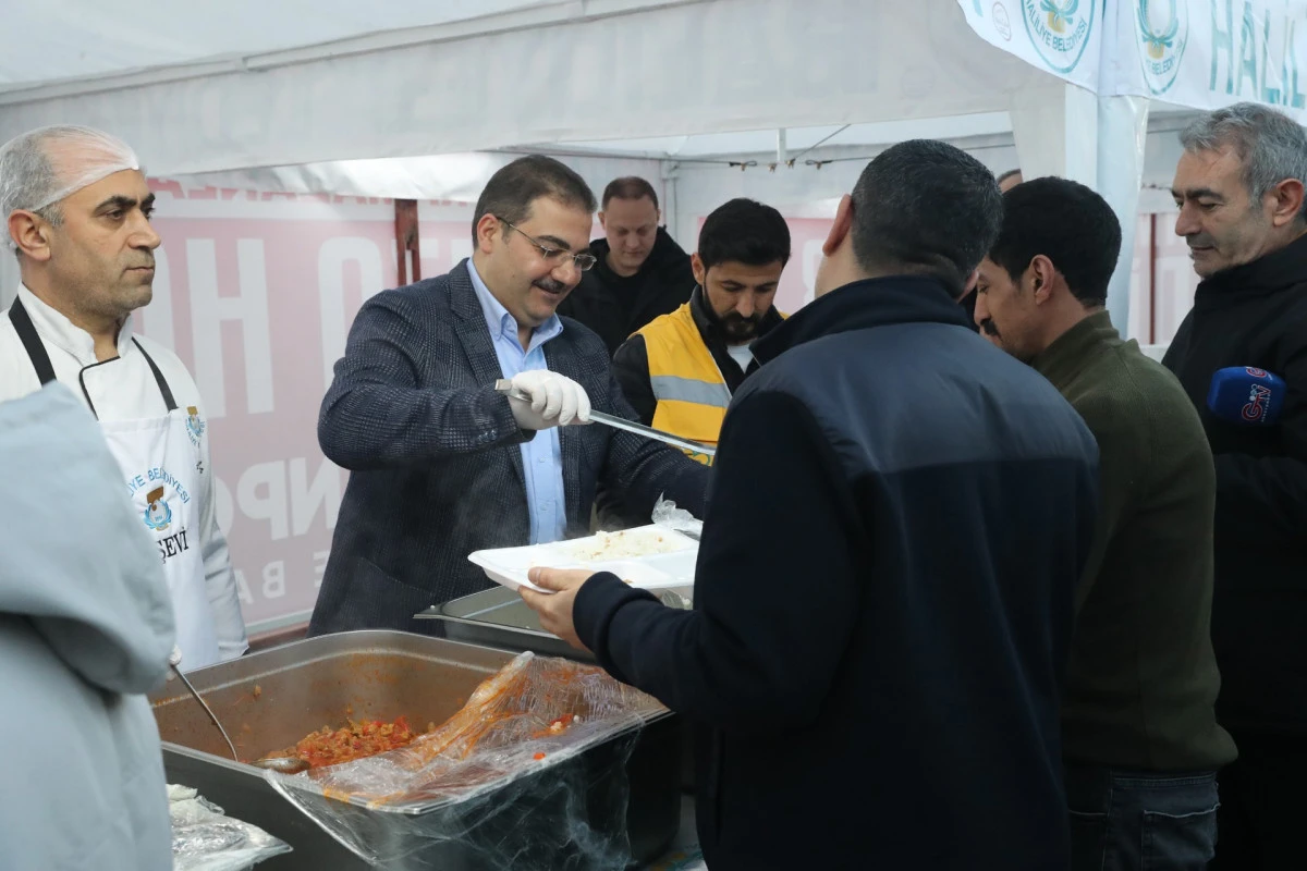 HALİLİYE BELEDİYESİ&rsquo;NDEN MANEVİYAT DOLU RAMAZAN AKŞAMI