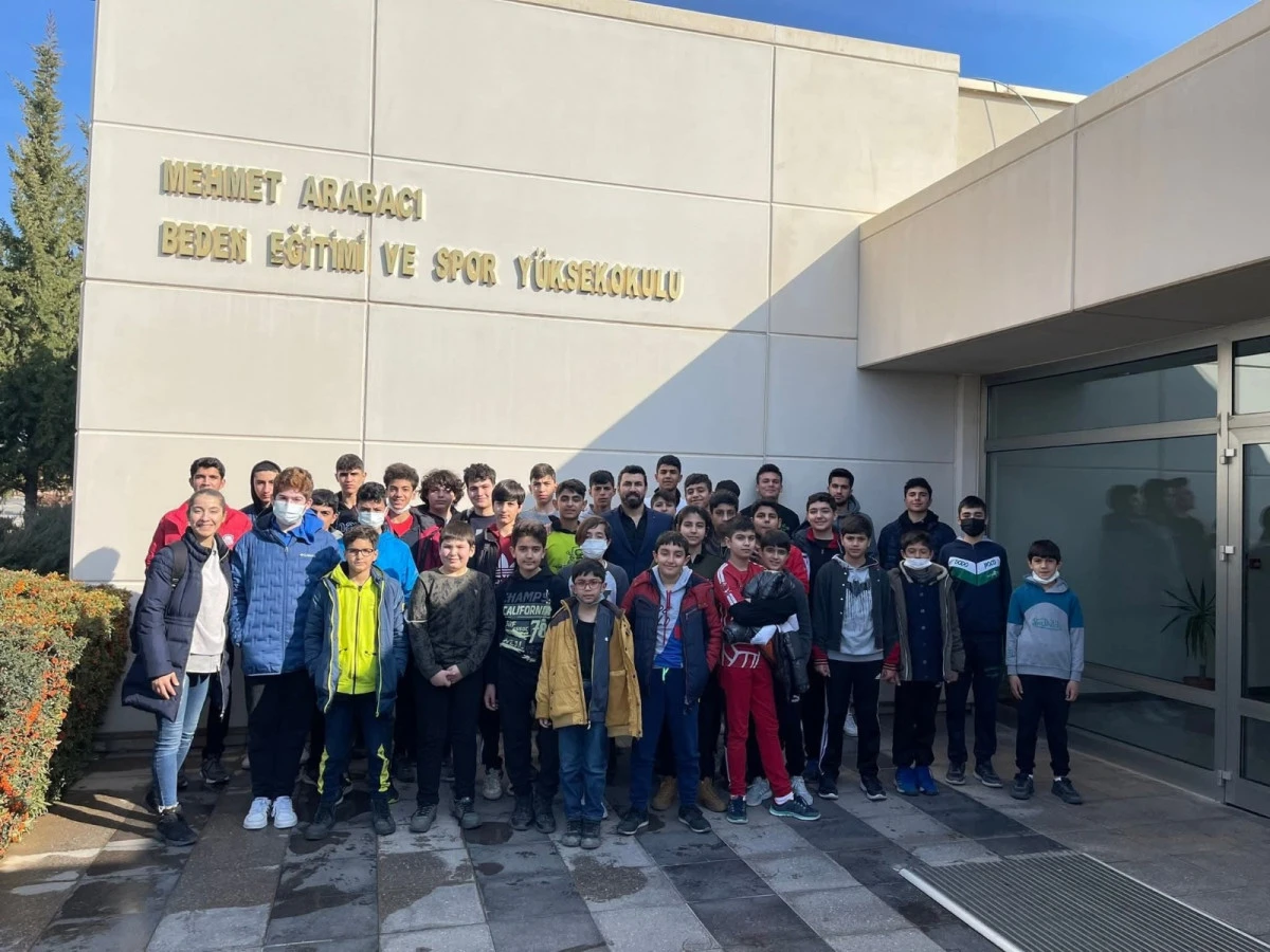 HARRAN’DAN VOLEYBOL MİLLİ TAKIMINA