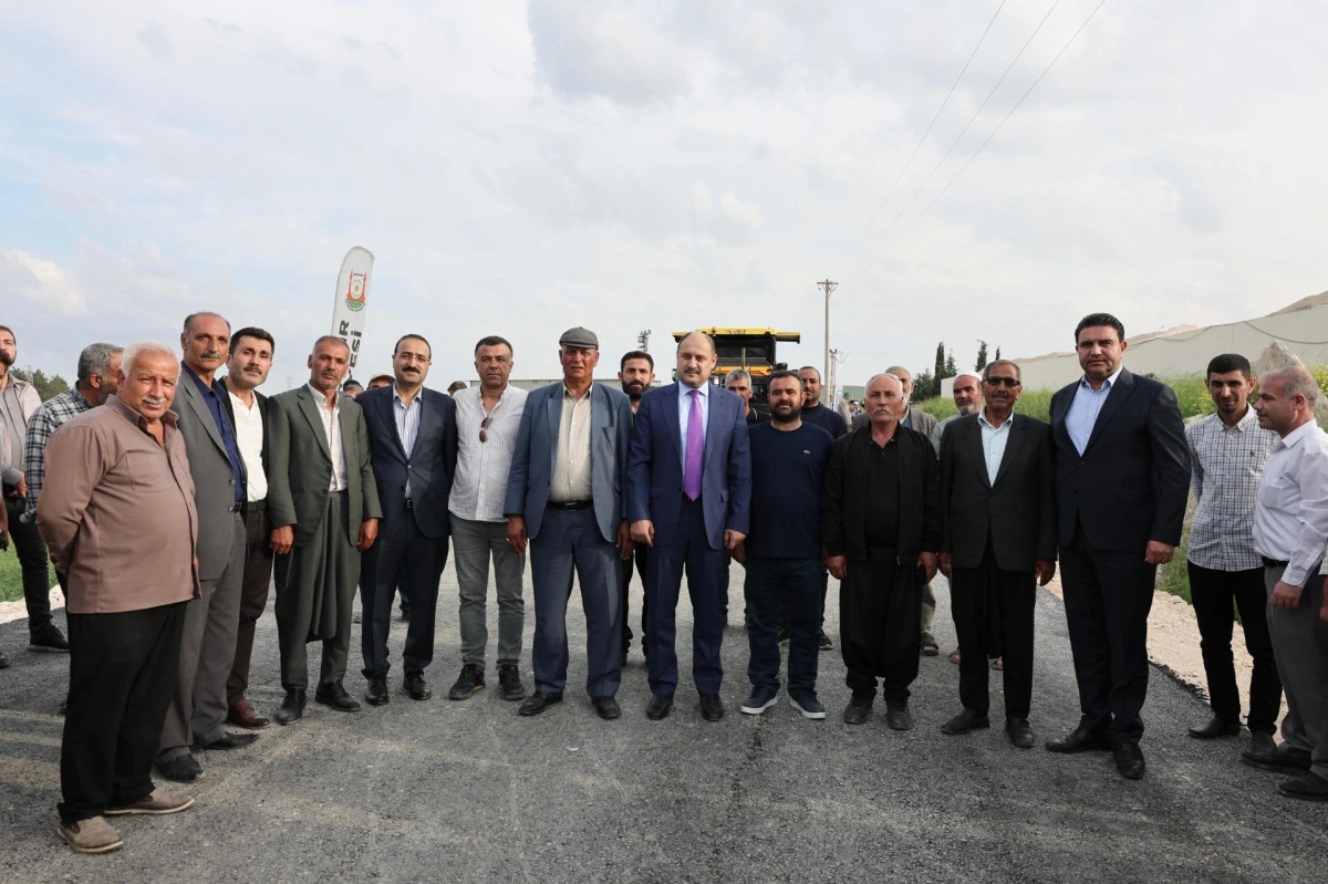 HİLVAN - BOZOVA KARAYOLUNA DİREK BAĞLANTI KURULDU