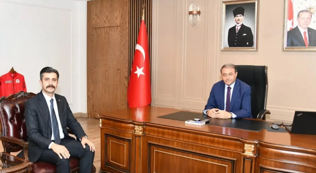 İl G&ouml;&ccedil; İdaresi M&uuml;d&uuml;r&uuml; Cihad Gezen G&ouml;revine Başladı