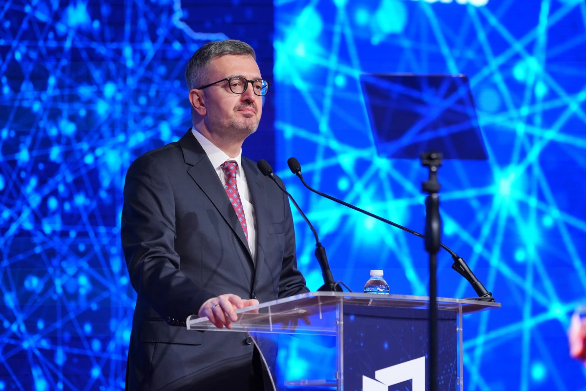 İletişim Başkanı Duran: &ldquo;Gazetecinin akt&ouml;rl&uuml;ğ&uuml;, eskisinden daha &ouml;nemli hale geldi&rdquo;