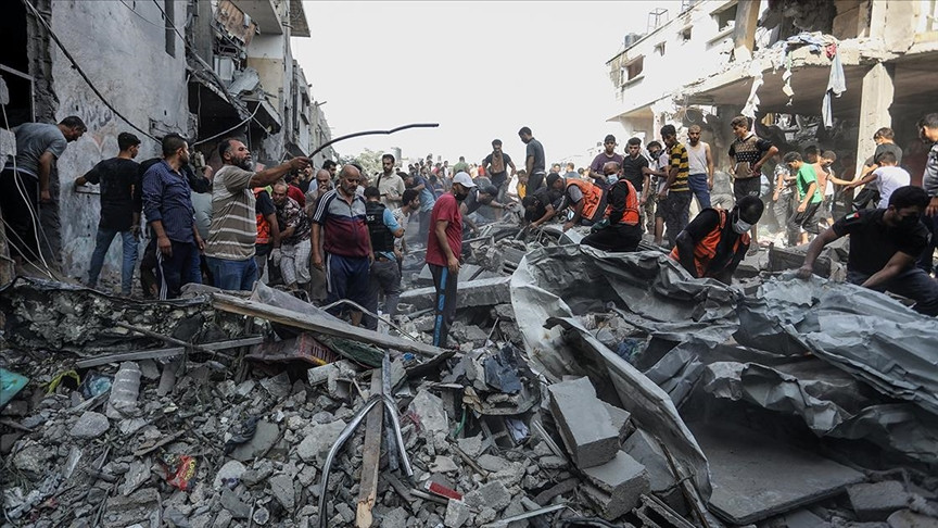 İsrail ordusu bir günde Gazze Şeridi'nde 320 noktayı vurarak 400 Filistinliyi öldürdü