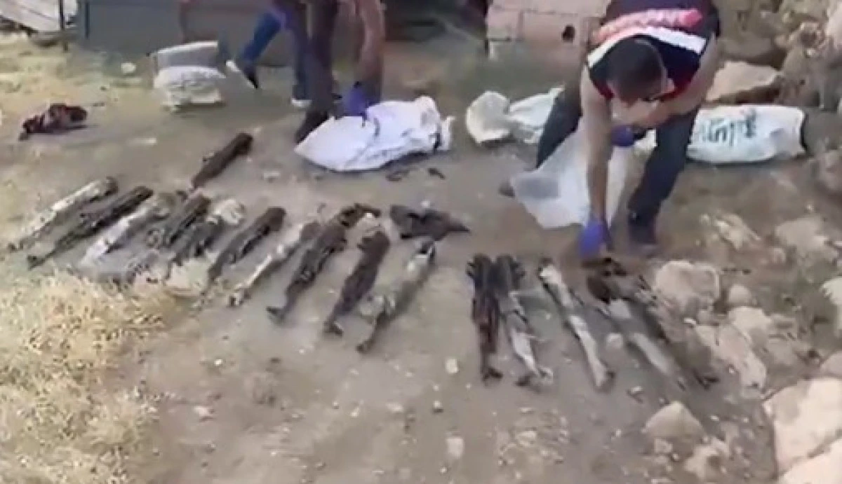 Jandarma ve MİT’ten Ortak Operasyon: 18 Kalaşnikof Ele Geçirildi