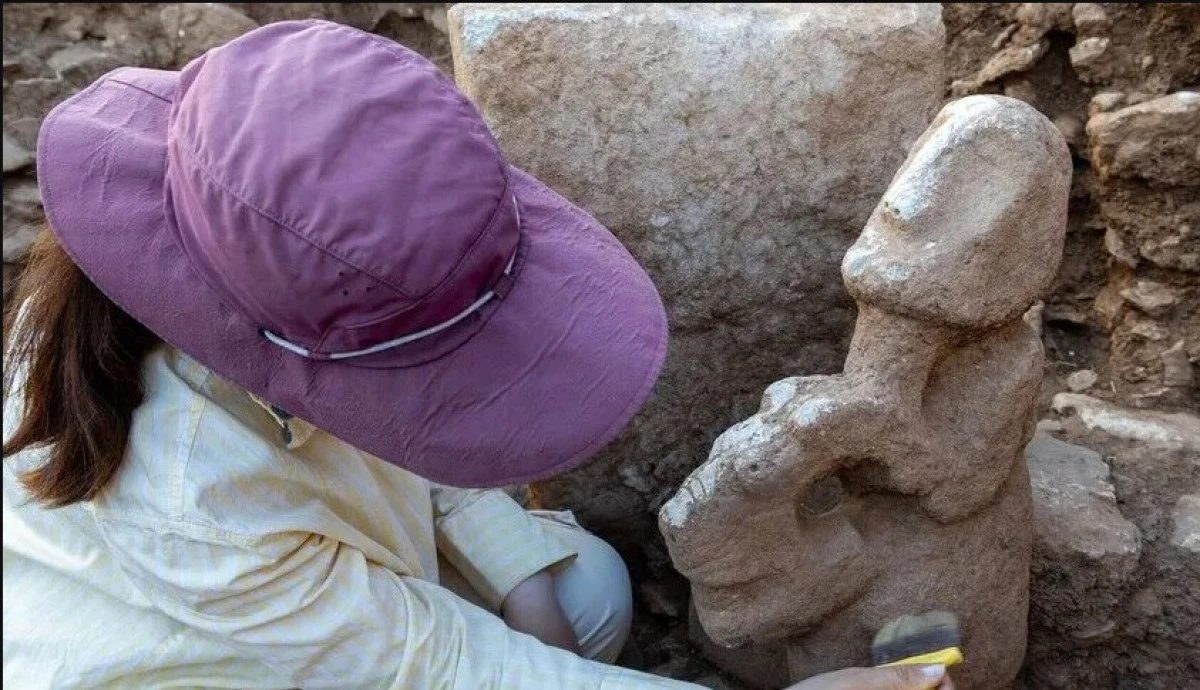 Karahantepe'de 11 bin yıllık kompozit heykel bulundu