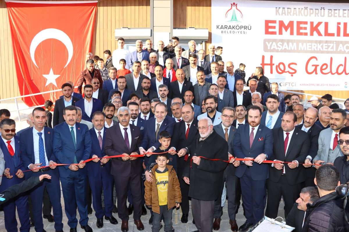 KARAKÖPRÜ BELEDİYESİ EMEKLİLER YAŞAM MERKEZİNİ HİZMETE SUNDU