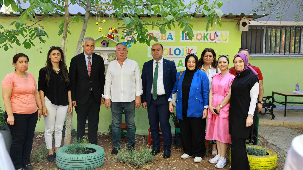 KARAKÖPRÜ'DE ÇOCUKLAR BAYRAM ŞENLİĞİNDE DOYASIYA EĞLENDİ