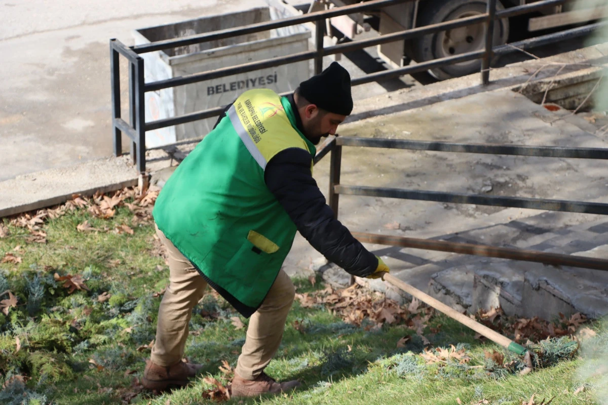 KARAK&Ouml;PR&Uuml;&rsquo;DE PARKLARDA YAZ HAZIRLIĞI