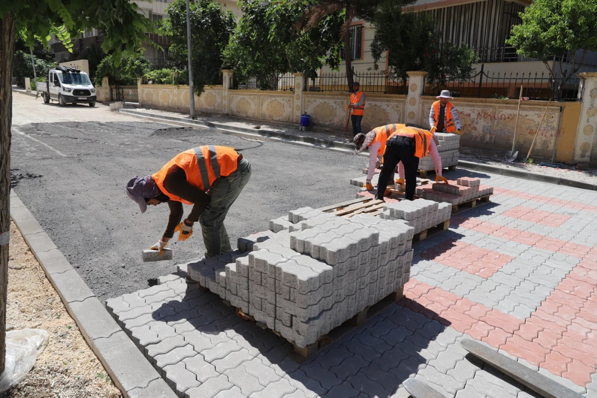 KARAKÖPRÜ’DE ÜSTYAPI ÇALIŞMALARI HIZ KESMEDEN DEVAM EDİYOR