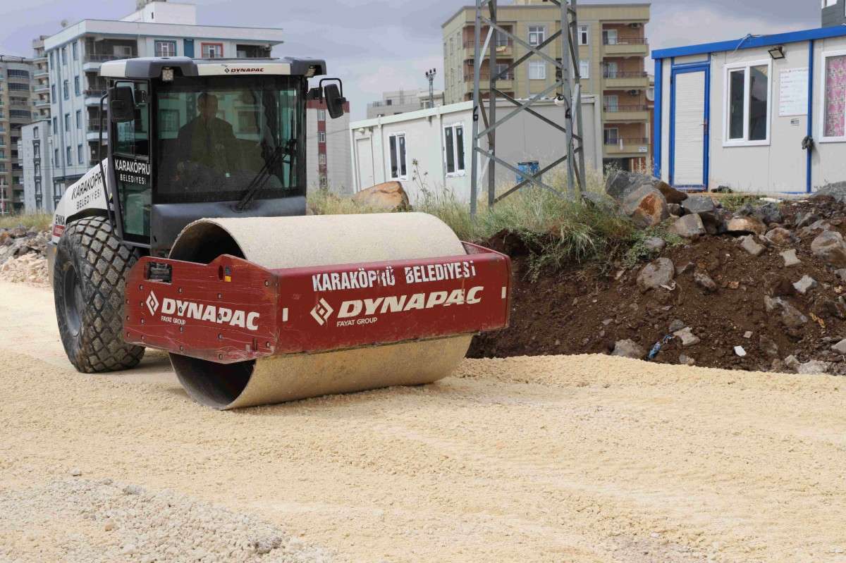 KARAKÖPRÜ’DE YENİ YOL SEFERBERLİĞİ SÜRÜYOR