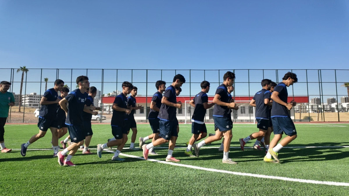 KARAK&Ouml;PR&Uuml;&rsquo;N&Uuml;N YENİ SPOR TESİSİ GEN&Ccedil;LERİ AĞIRLIYOR