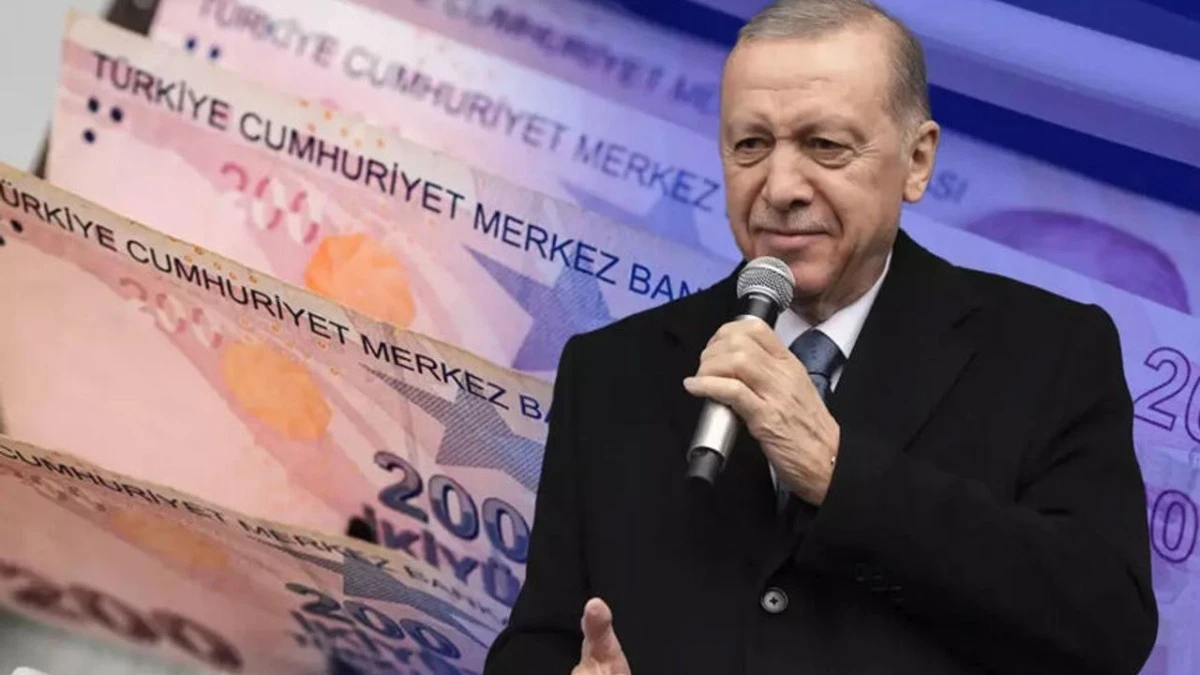 Maaş d&uuml;zenlemesi i&ccedil;in d&uuml;ğmeye basılıyor