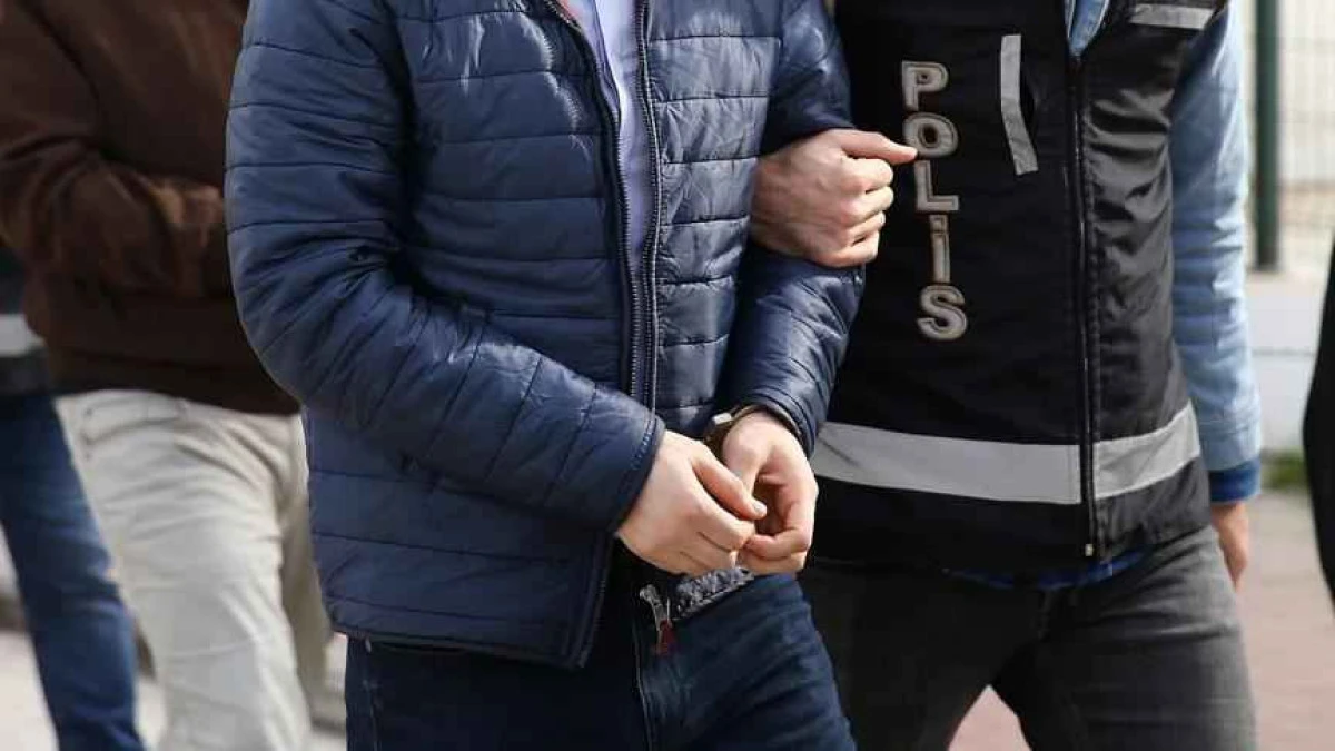 Otomobilde 7 kilogram sentetik uyuşturucu ele geçirildi