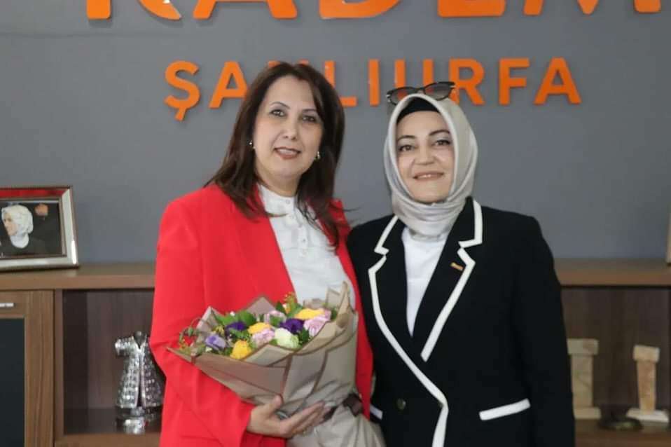 ÖZTÜRKMEN GÖREVİ DEVİR ETTİ