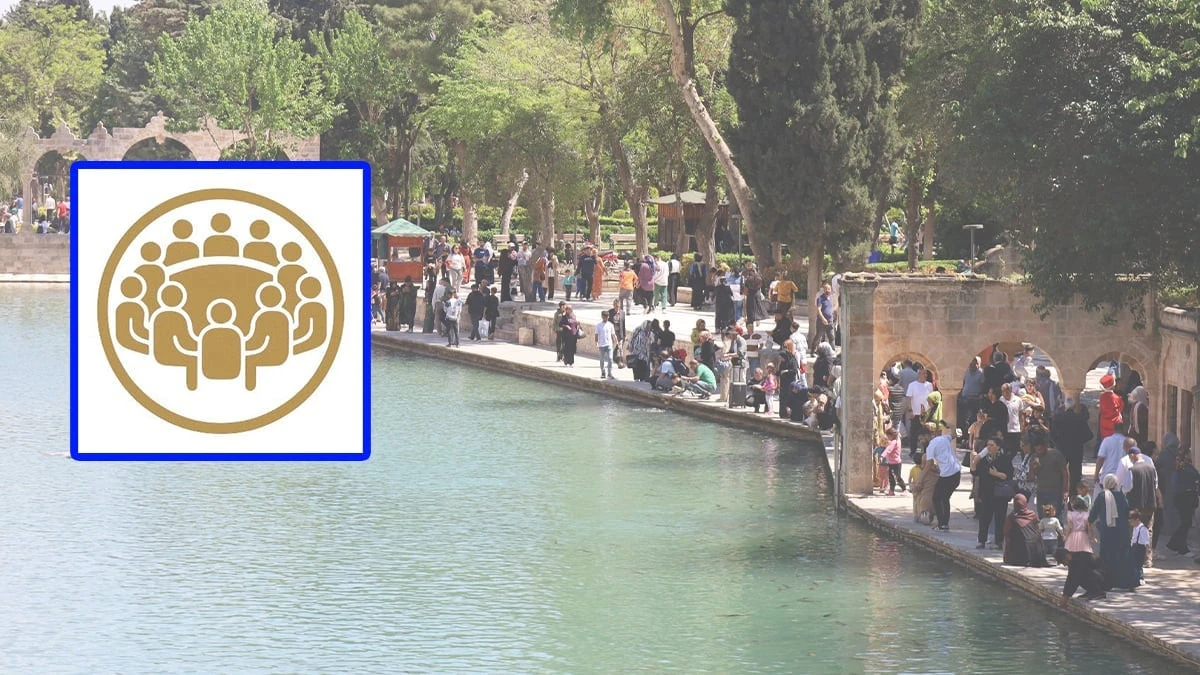 Şanlıurfa Ş&ucirc;rası&rsquo;ndan esnafa ezan ve sela &ccedil;ağrısı! &ldquo;İnan&ccedil; hassasiyetlerine sahip &ccedil;ıkalım&rdquo;