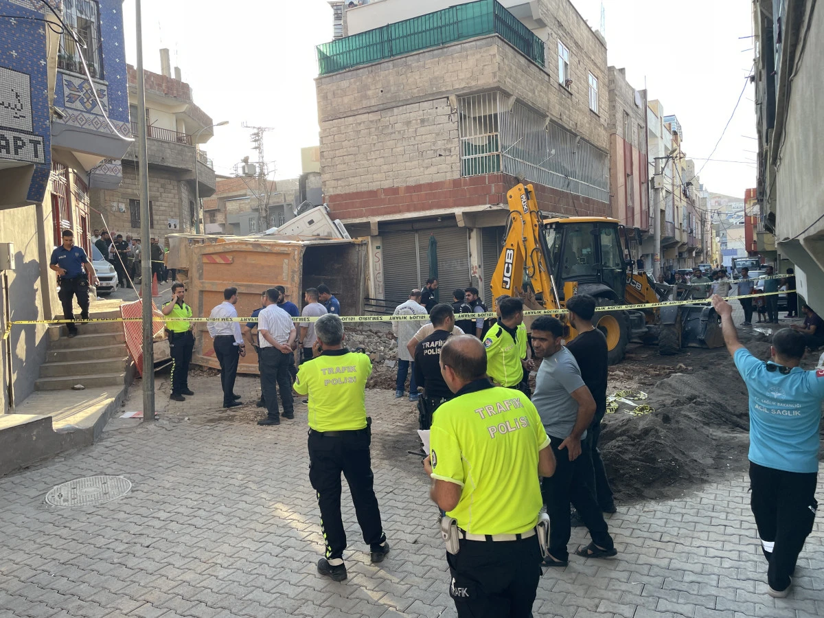  Şanlıurfa'da kamyonun &ccedil;arptığı &ccedil;ocuk &ouml;ld&uuml;