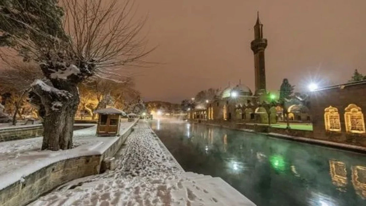 Şanlıurfa&rsquo;da Sağanak Yağış Uyarısı: Vatandaşlara Tedbir &Ccedil;ağrısı