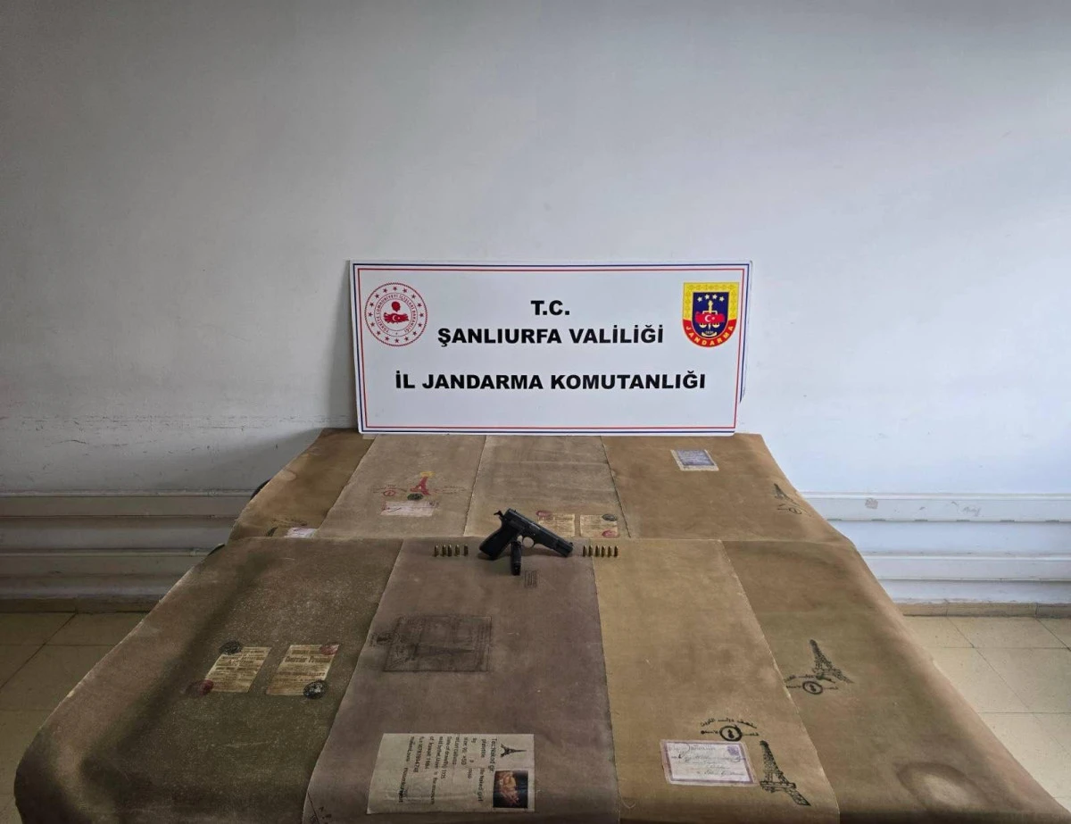 Şanlıurfa&rsquo;da Tarihi Eser Operasyonu: 17. Y&uuml;zyıla Ait Tablolar Ele Ge&ccedil;irildi