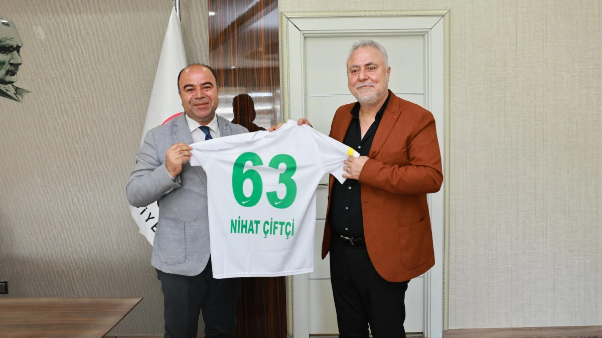 Şanlıurfaspor’dan Karaköprü Belediye Başkanı Nihat Çiftçi’ye Ziyaret