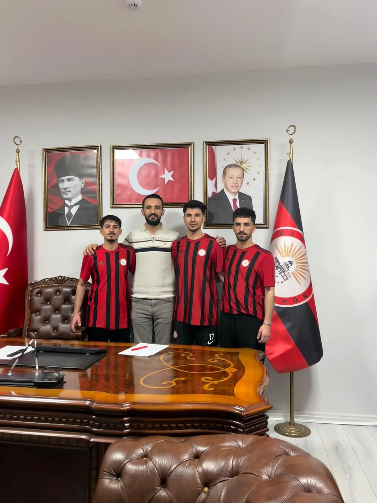 SİVEREK BELEDİYESPOR, GEN&Ccedil;LERDE Y&Ouml;NELDİ