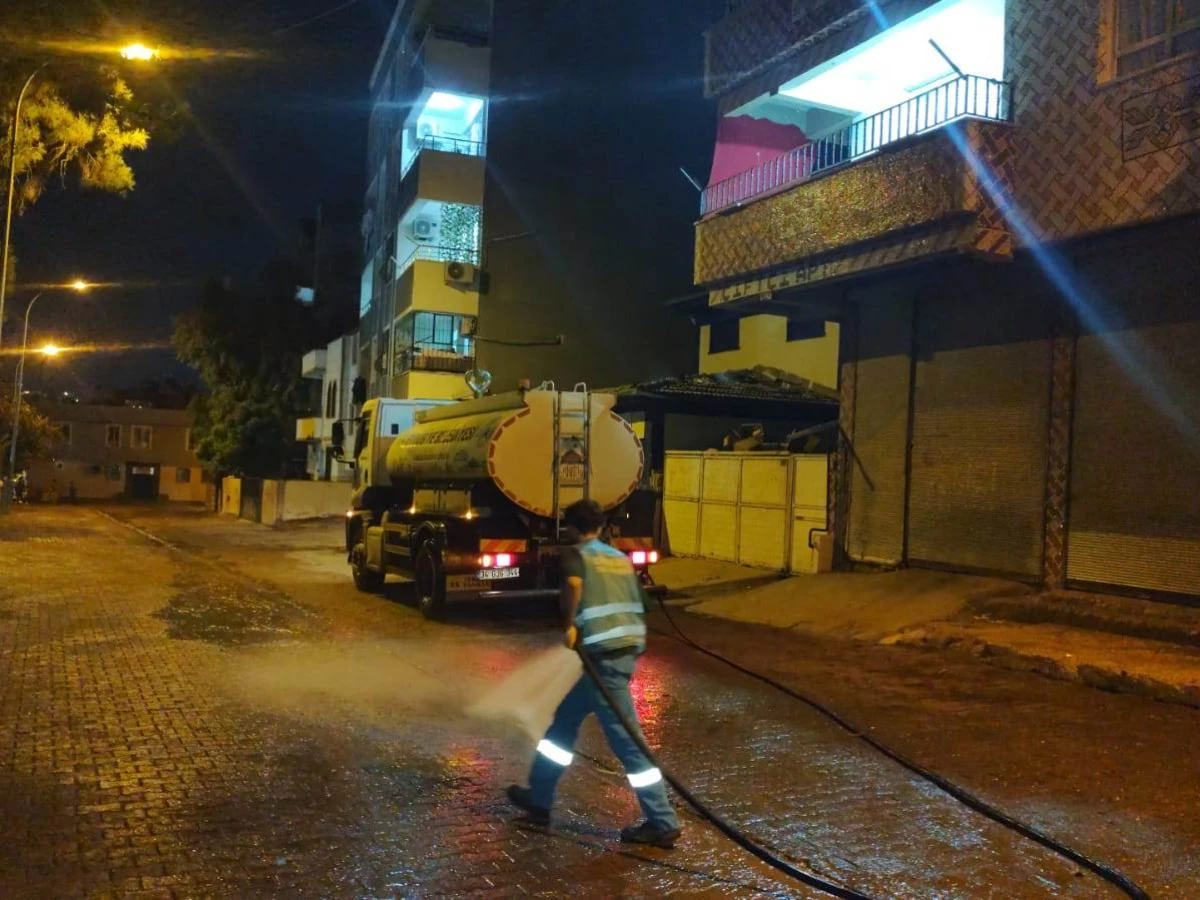 Temiz Bir Eyy&uuml;biye İ&ccedil;in Gece G&uuml;nd&uuml;z &Ccedil;alışıyorlar