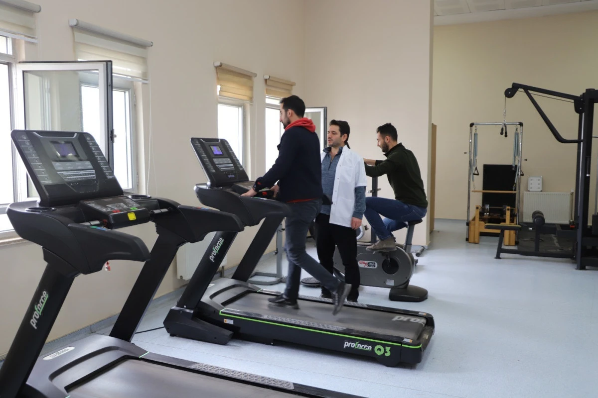 &Uuml;cretsiz Fizyoterapi Hizmeti: Sağlıklı Hayat Merkezi Vatandaşları Bekliyor