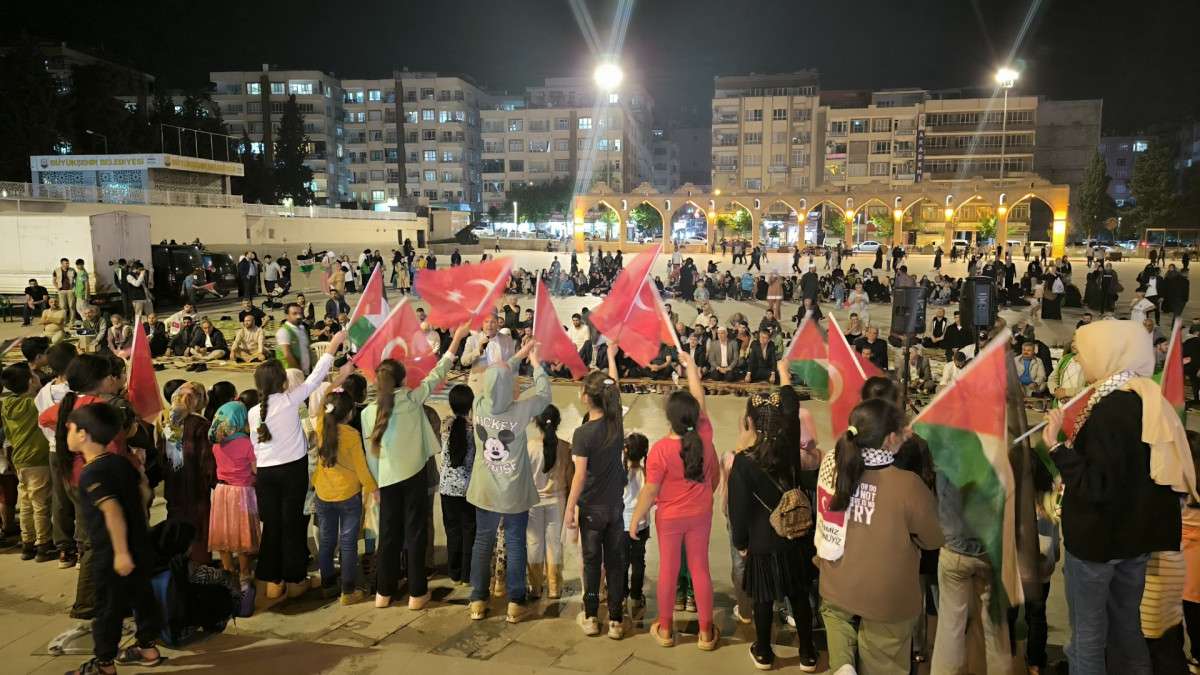 URFA İHH GAZZE İÇİN NÖBETTE!