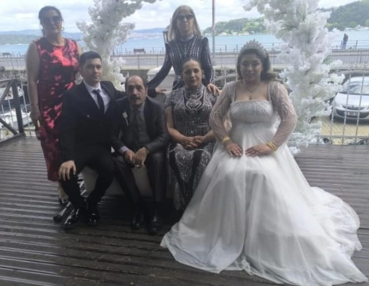 "Uzay Gündoğdu Görkemli Bir Düğün İle Dünya Evine Girdi