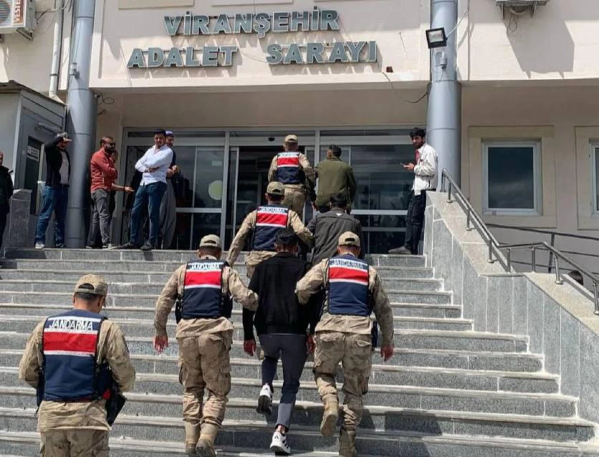 Viranşehir&rsquo;de 3 H&uuml;k&uuml;ml&uuml; Yakalandı