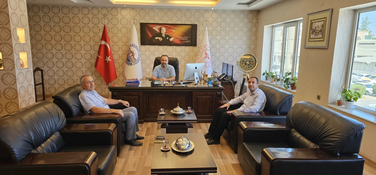 Yeniurfa Gazetesi’nden Başhekim Şeyhanlı’ya Ziyaret