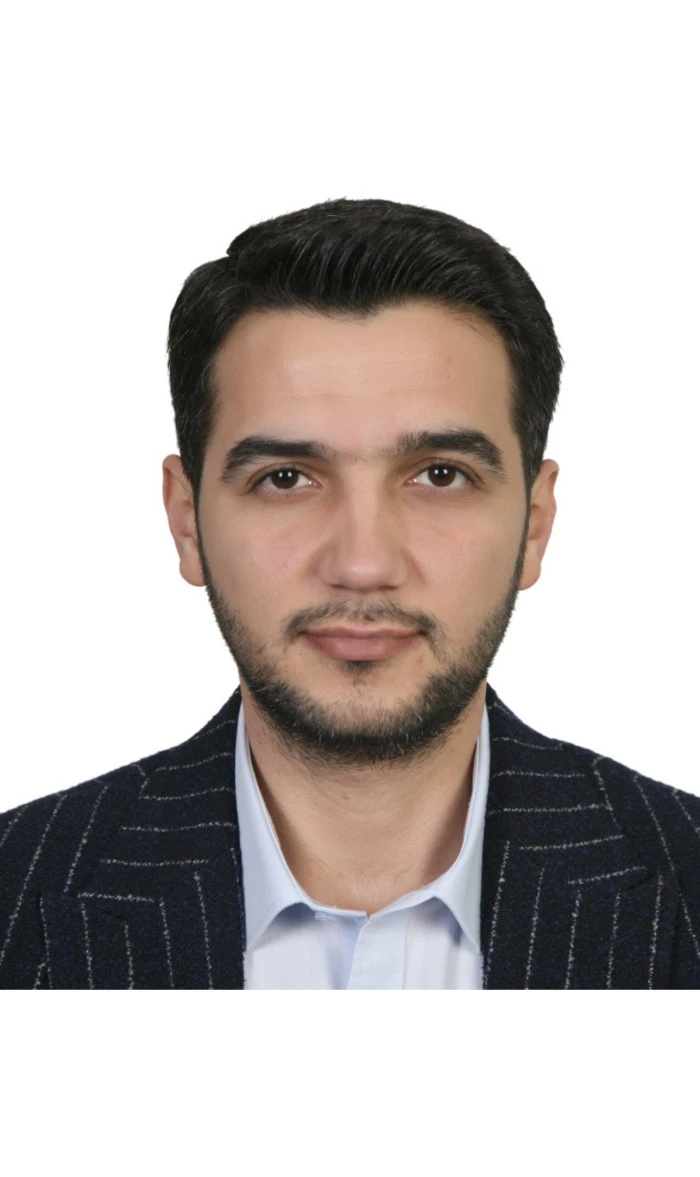 Ahmet &Ouml;zg&uuml;r Karabulut